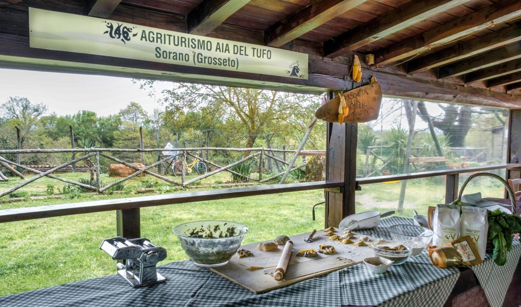 Bio Agriturismo Aia Del Tufo 소르나노 외부 사진