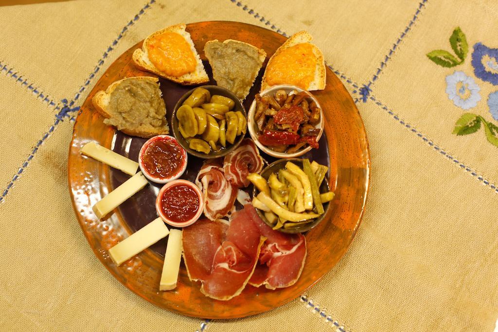 Bio Agriturismo Aia Del Tufo 소르나노 외부 사진