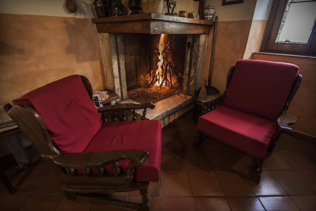 Bio Agriturismo Aia Del Tufo 소르나노 외부 사진